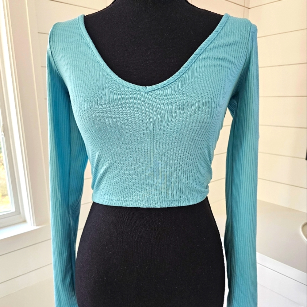 Garage teal green crop top